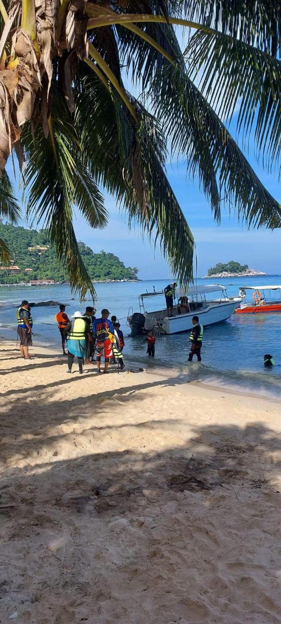 Ella'S Place Salang Tioman Kampong Ayer Batang Exteriér fotografie