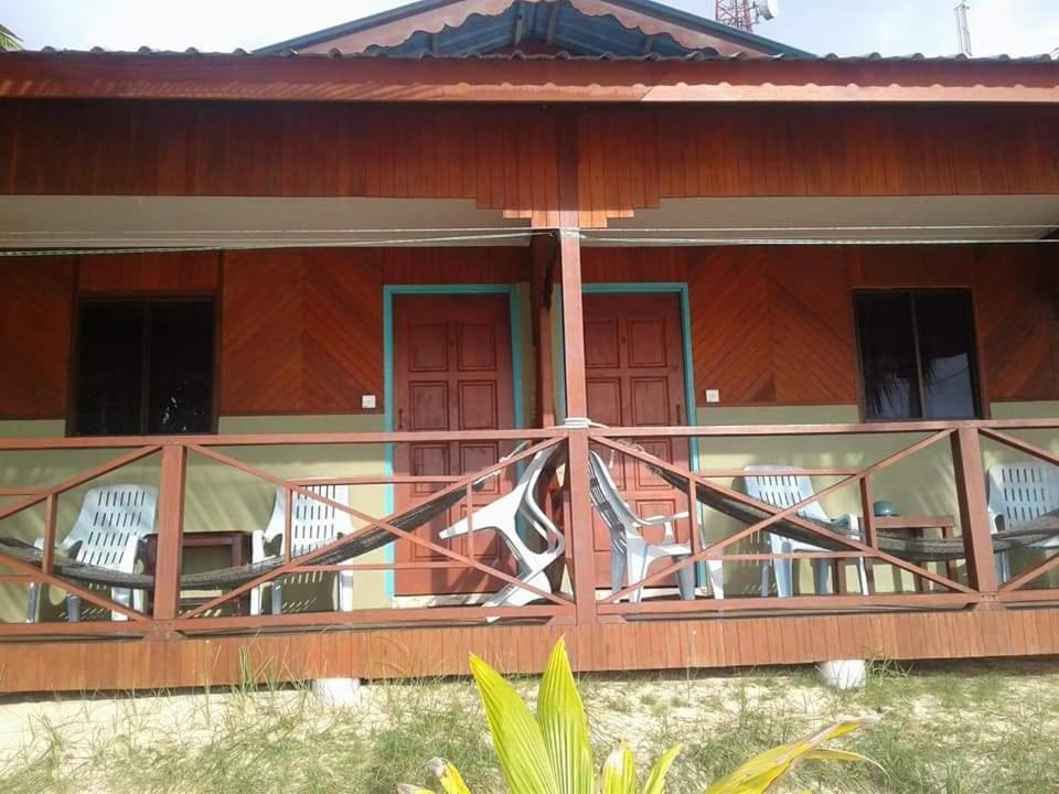 Ella'S Place Salang Tioman Kampong Ayer Batang Exteriér fotografie