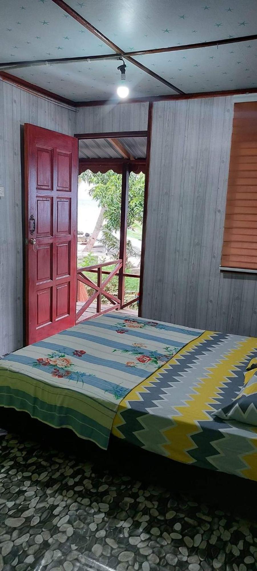 Ella'S Place Salang Tioman Kampong Ayer Batang Exteriér fotografie