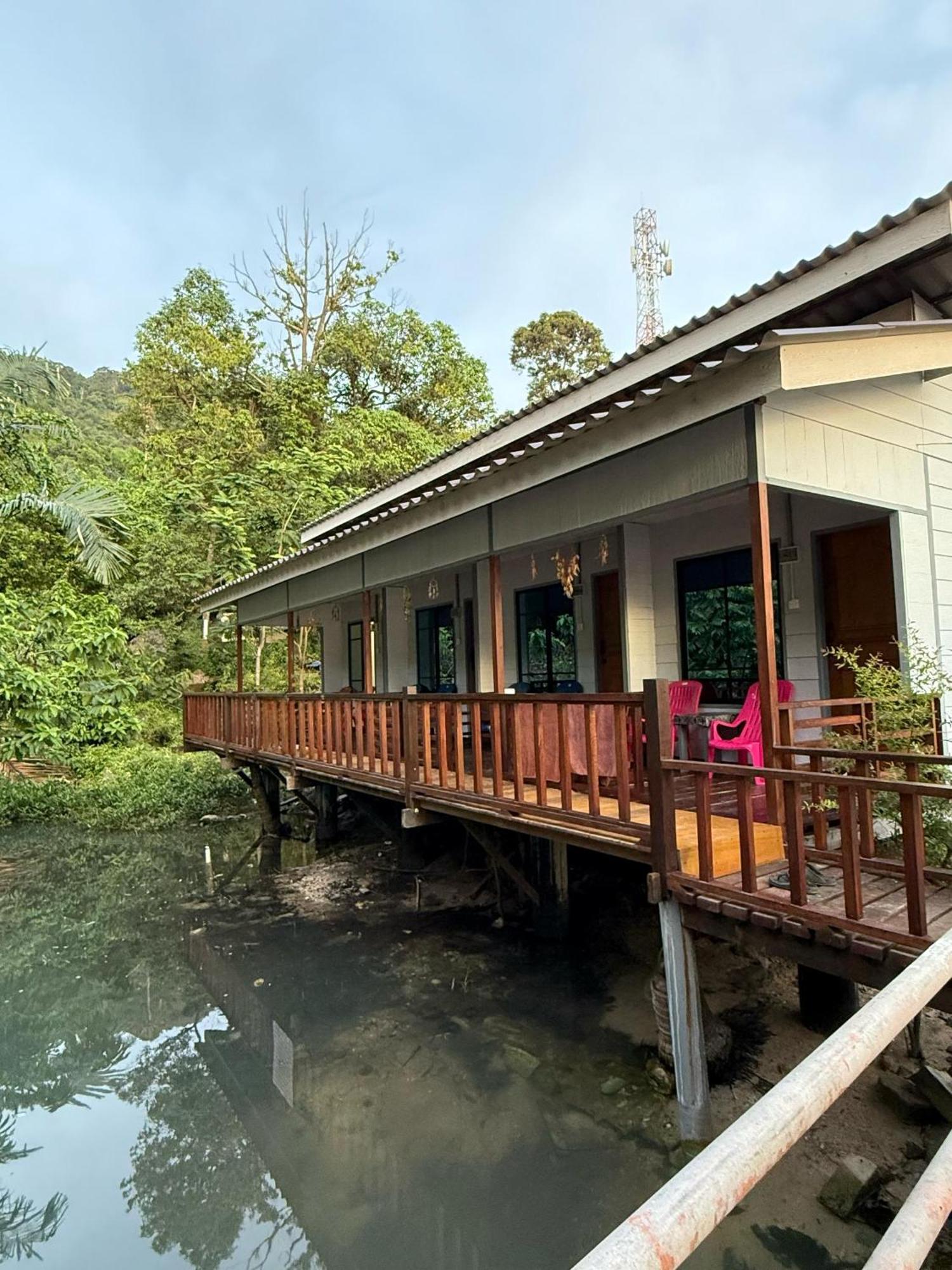 Ella'S Place Salang Tioman Kampong Ayer Batang Pokoj fotografie